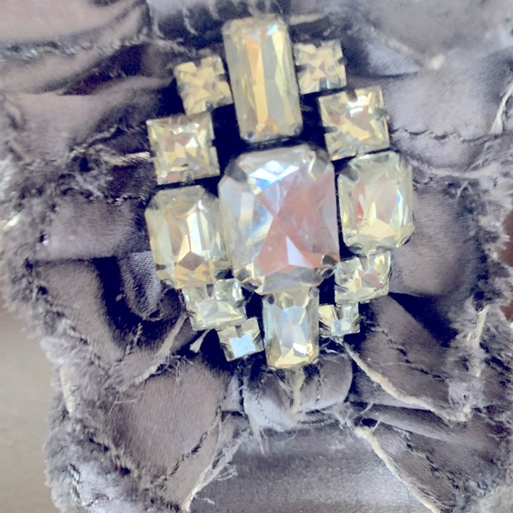 Free Ship Vera Wang Wedges!Excellent condition! - Picture 3 of 4